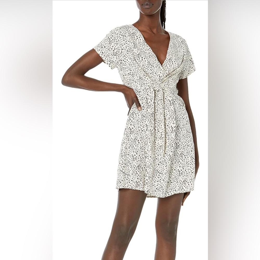 Volcom White and Black Mini Dress